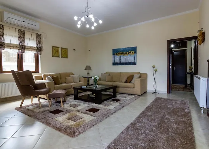 Katerina & Elia\'S Family House